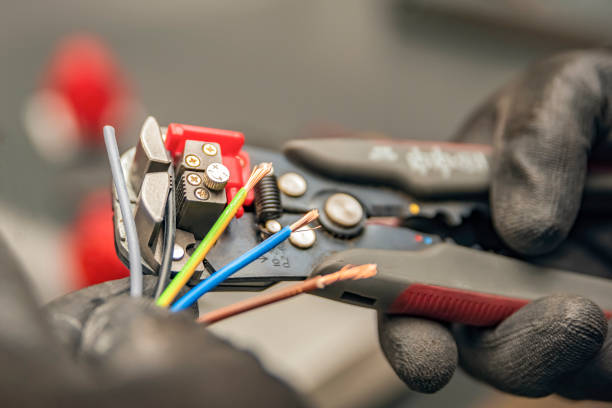 Best Commercial Electrician Services  in Frankenmuth, MI